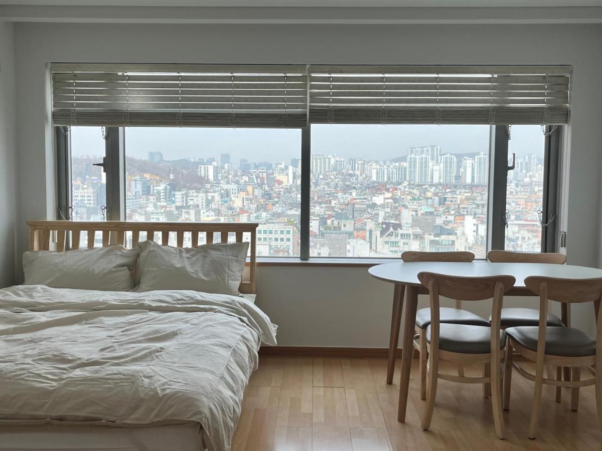 Апартаменты 1 Minute House From Hongdae Сеул Экстерьер фото